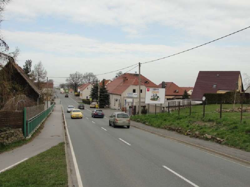 Hochkirch (B6), OT Steindörfel 20 C Richtung Bautzen, rechts quer zur Fahrbahn