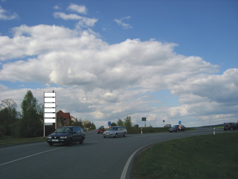 Ebersbach Rumburger Str. zur S148 Löbau / Tschechien stadtauswärts, links quer zur Fahrbahn Nähe Caravan Zinke, Aral, OBI 