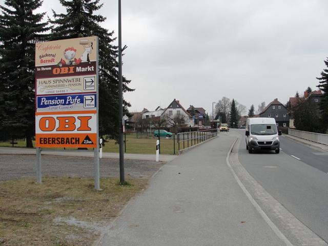 Eibau Hauptstrasse, (B96) Ri Ebersbach, links quer zur Fahrbahn Einfahrt Norma, Nähe Bushaltestelle