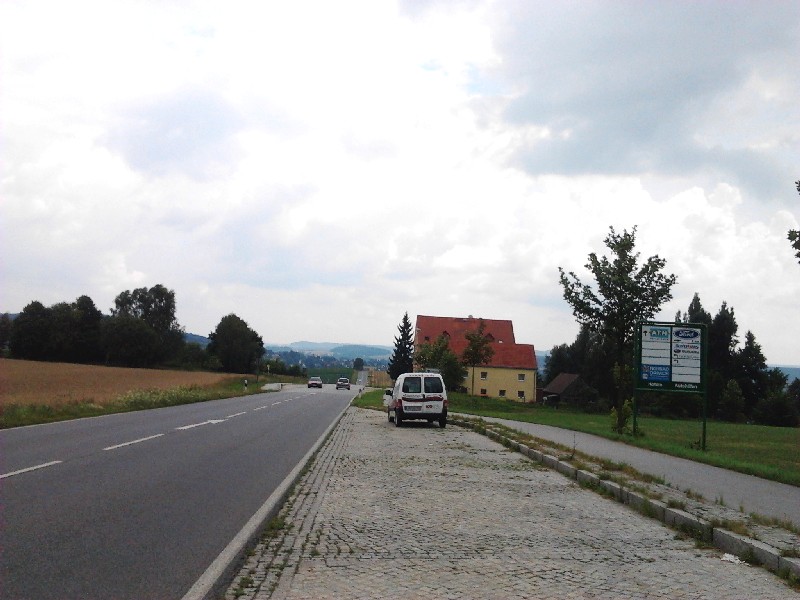 Oppach Bautzener Str. (B96), Autohilfe Nothaltebucht Ri Oppach, rechts quer zur Fahrbahn Nähe Erntekranzbaude 